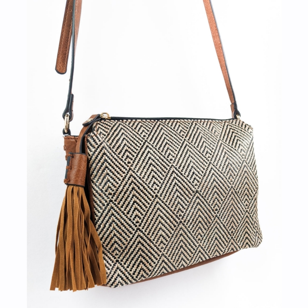 🦋LAST 1🦋 NWT Jen & Co. Sabrina 2-Tone Crossbody Bag, Black/Natural